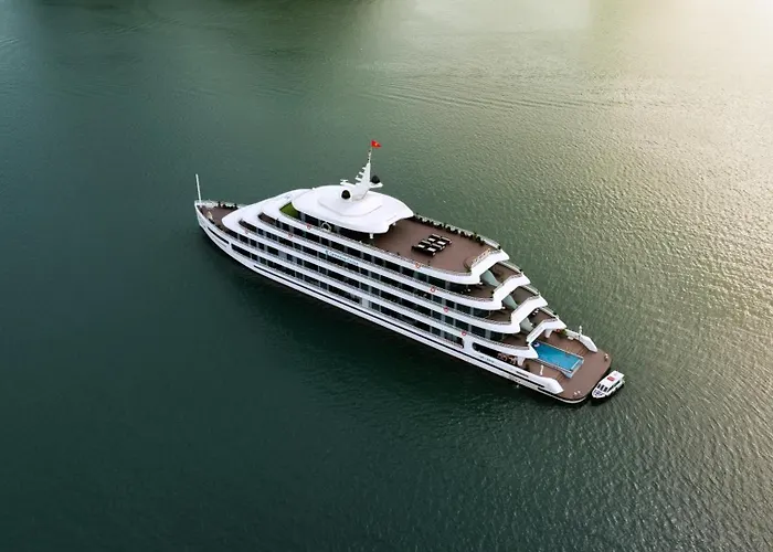 Catherine Cruise Ha Long